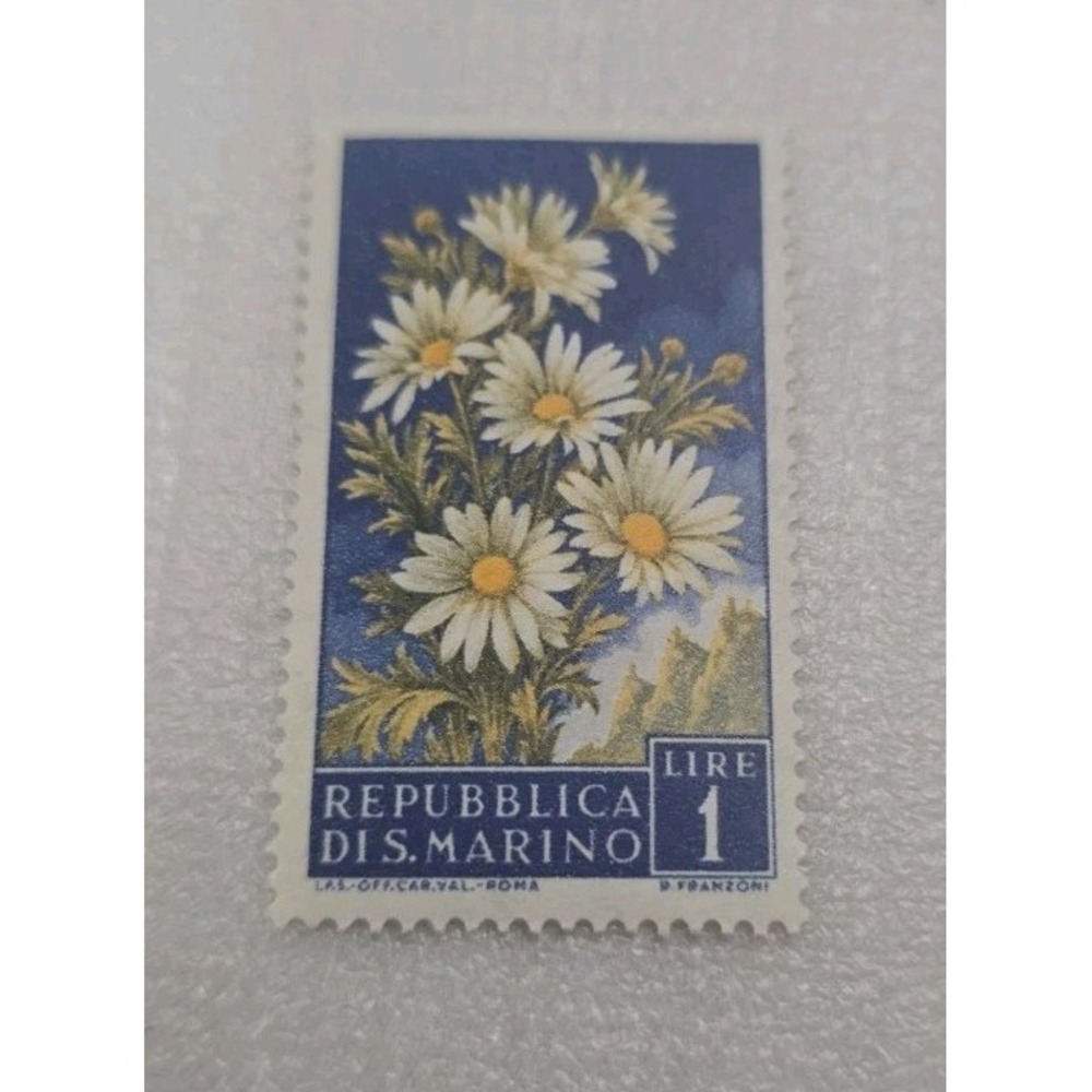 1957 Republic Of San Marino Postage Stamp 1-Lira Daisies